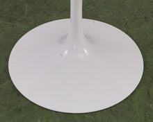 Load image into Gallery viewer, Original Marble Saarinen For Knoll Tulip Dining Table
