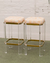 Load image into Gallery viewer, Lucite Vintage Counter Stools
