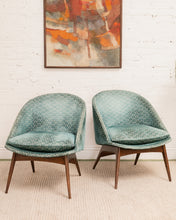 Load image into Gallery viewer, Mid Century Bucket Chair
