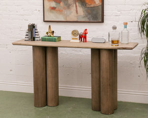 Chunky Leg Console