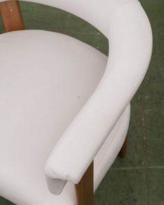 Amaya Curved Chair