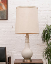 Load image into Gallery viewer, Vintage Mid Century Speckled Lamp
