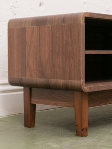 Pauli Credenza