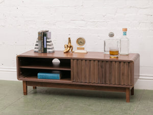 Pauli Credenza