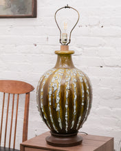 Load image into Gallery viewer, Green Vintage Large Lamp
