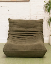 Load image into Gallery viewer, Slouchy 70&#39;s Style Lounge Chair in Green
