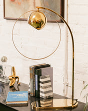 Load image into Gallery viewer, Gold Circle Table Lamp
