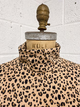 Load image into Gallery viewer, Lightweight Animal Print Turtleneck (S)
