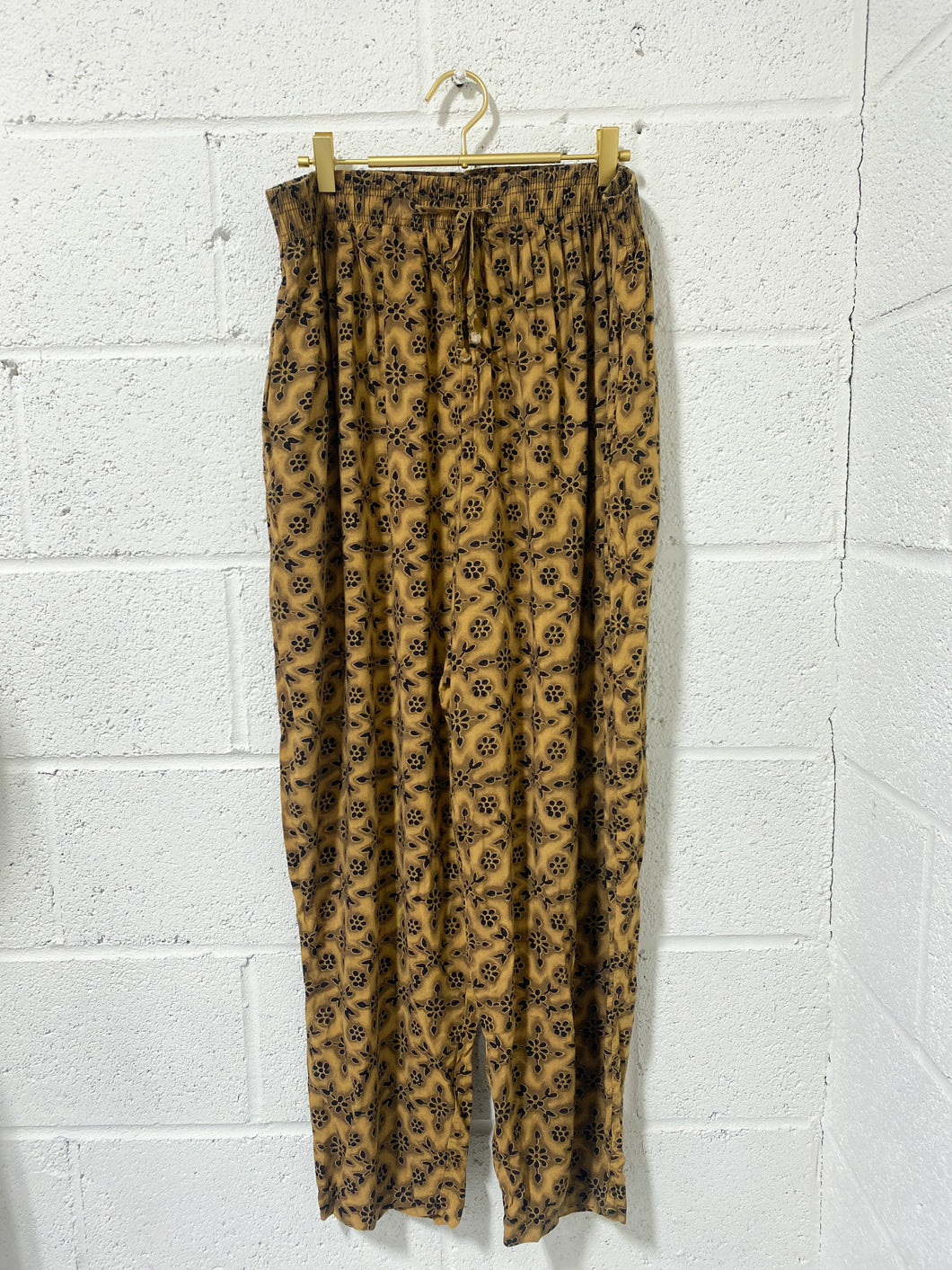 Gold and Black Floral Comfy Pants (22W)