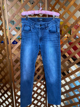 Load image into Gallery viewer, Hudson Jeans - As Found (31)
