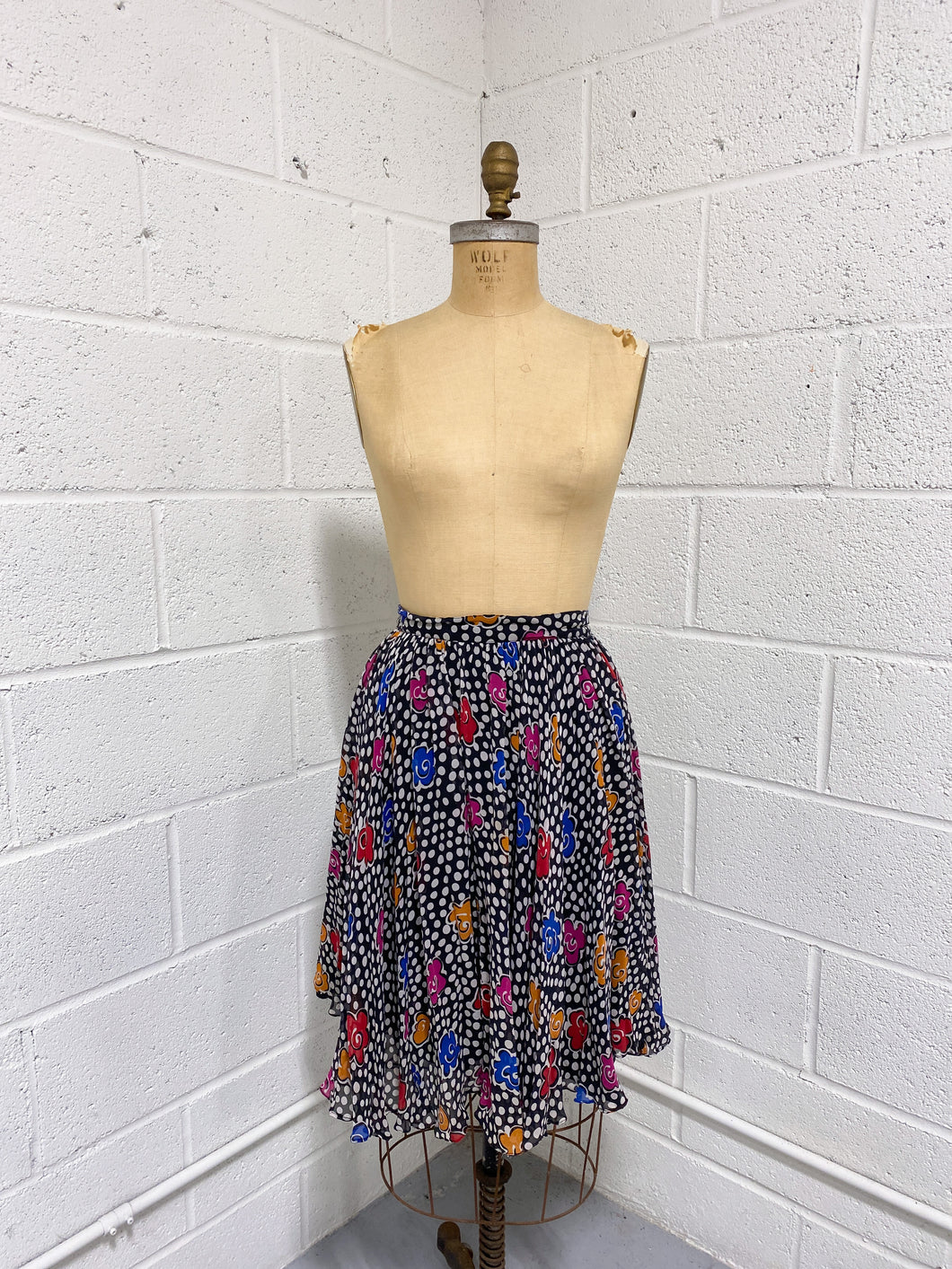 Floral and Polka Dot Skirt (4)