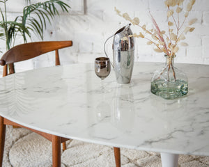 Daisy Faux Marble 60 in Oval Dining Table, White