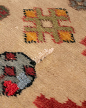 Load image into Gallery viewer, Olive Green Accents Vintage Rug
