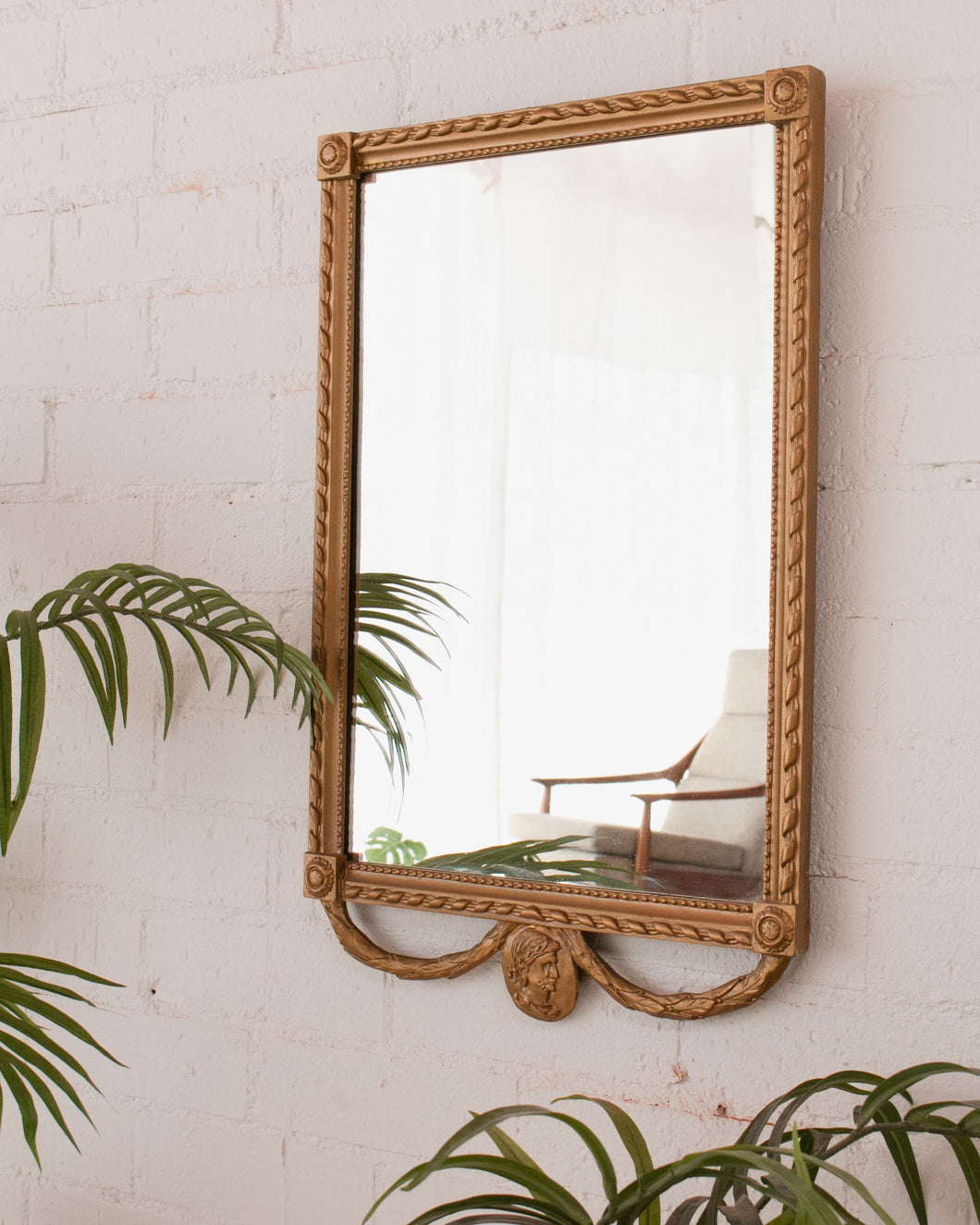 Italian Neoclassical Style Giltwood Mirror