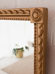 Italian Neoclassical Style Giltwood Mirror