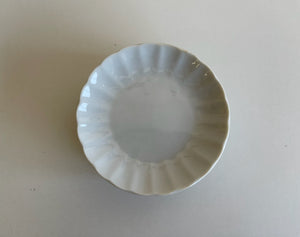 Set of 7 mini porcelain Plates