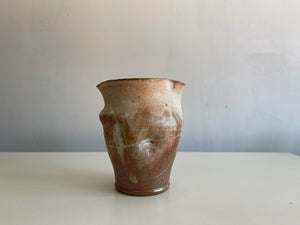 Studio Pottery by Roger Yee