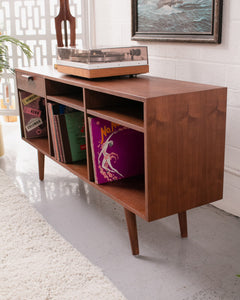 Sunbeam Exclusive Boston Credenza